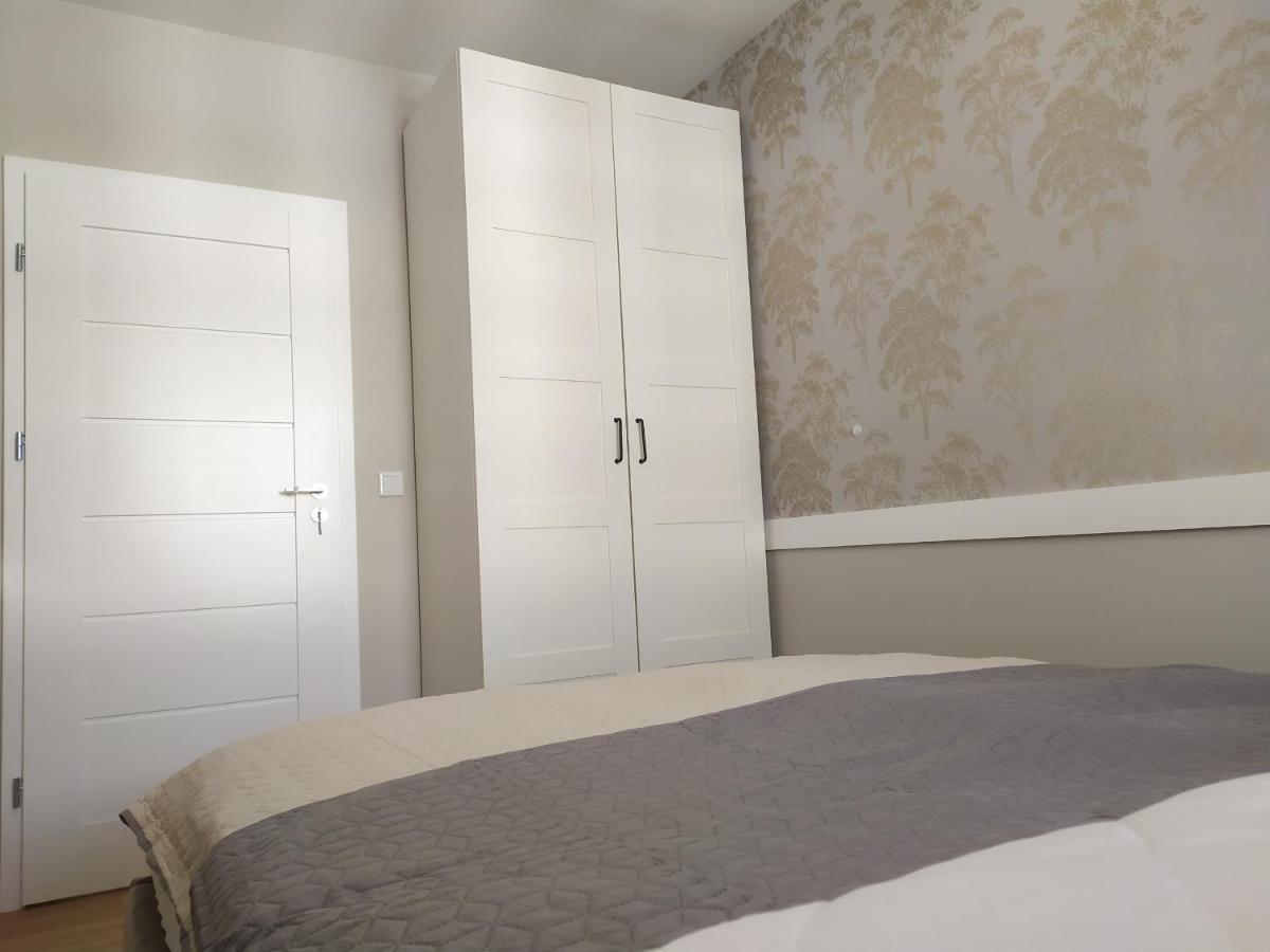 Krakow City Center Navyblue Luxury Apartment Luaran gambar